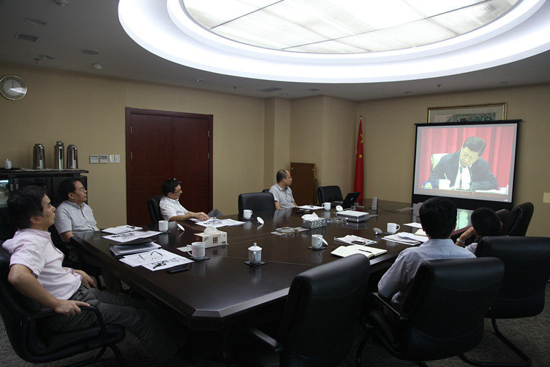 集團公司黨委召開理論中心組專題學(xué)習(xí)會