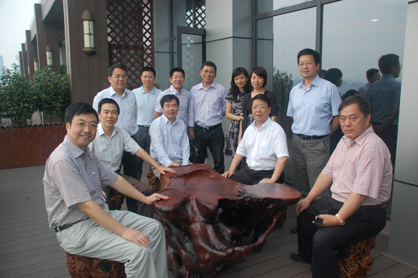 省國(guó)資委副主任戴震華、桑均堯蒞臨我司指導(dǎo)工作