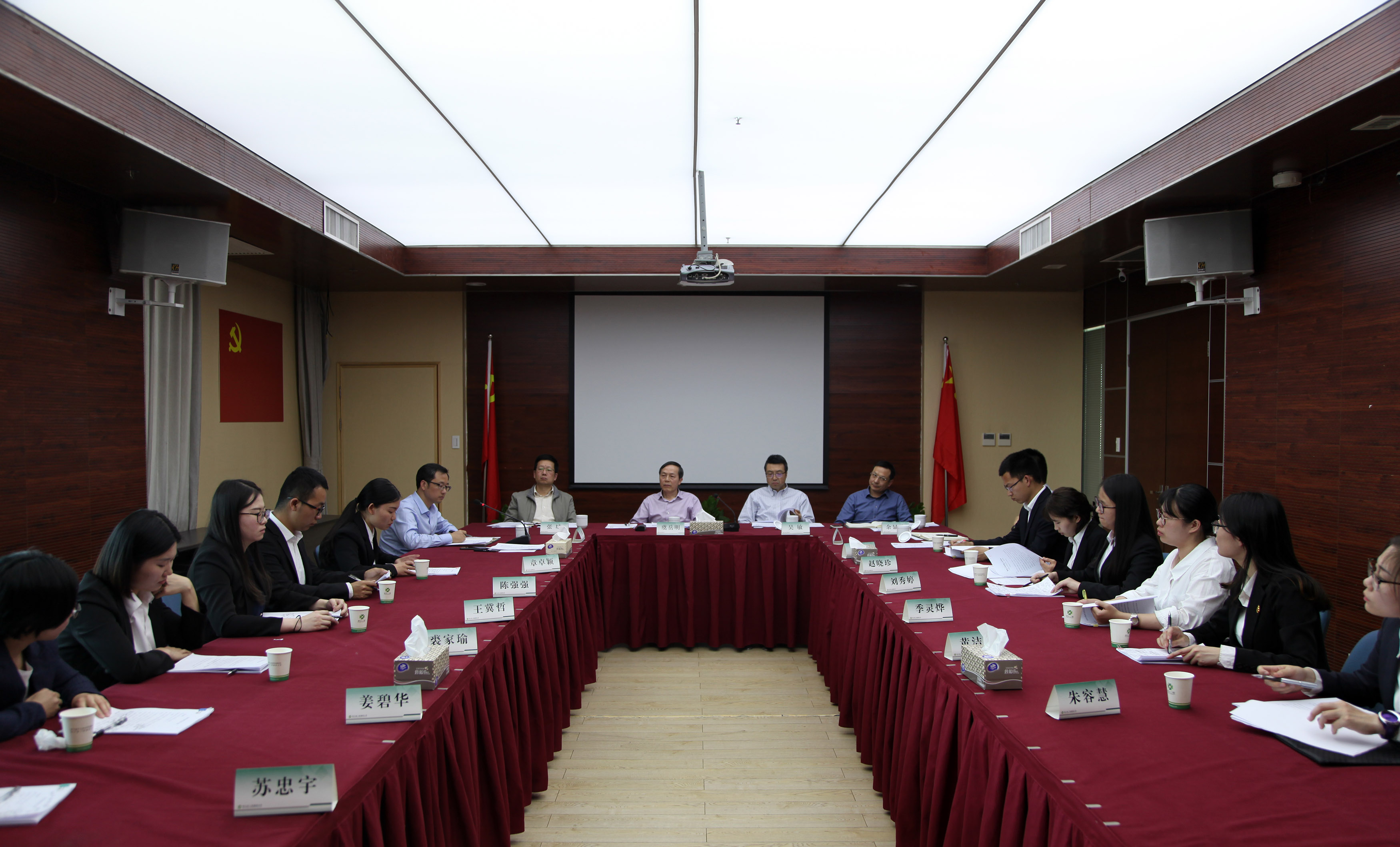 集團(tuán)公司舉行2018年度管理培訓(xùn)生見面會(huì)