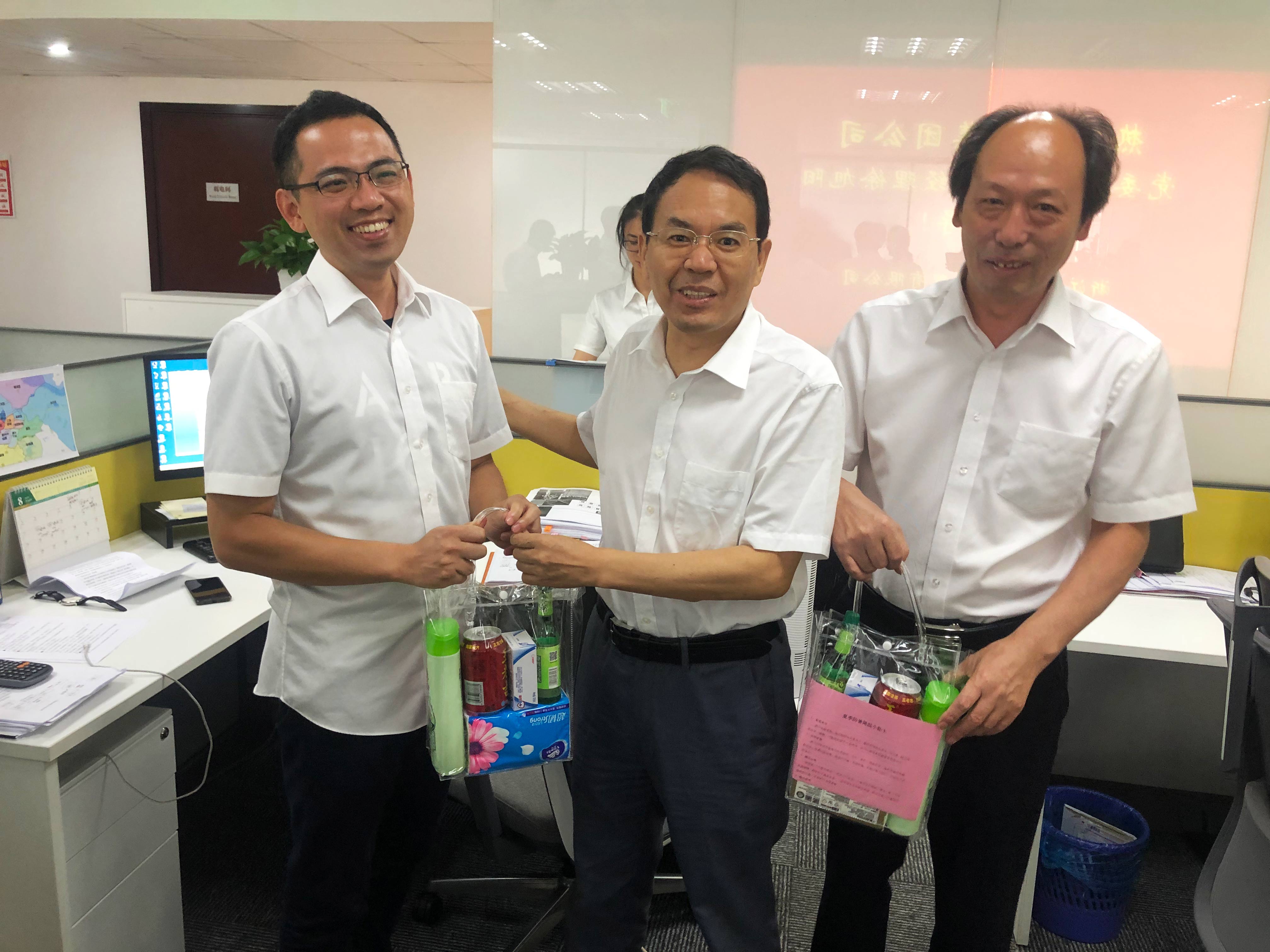 集團(tuán)公司副總經(jīng)理徐旭陽赴廣杰公司開展安全檢查及高溫慰問