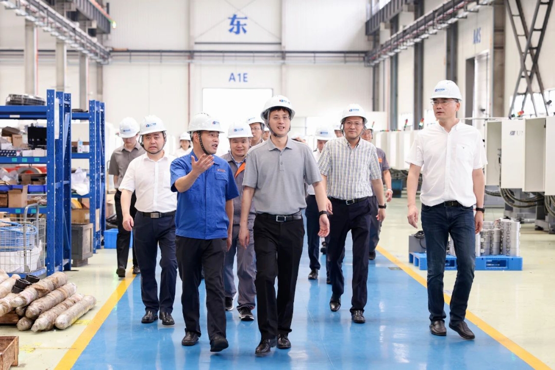 德清縣委副書記、縣長王波赴申達(dá)公司調(diào)研