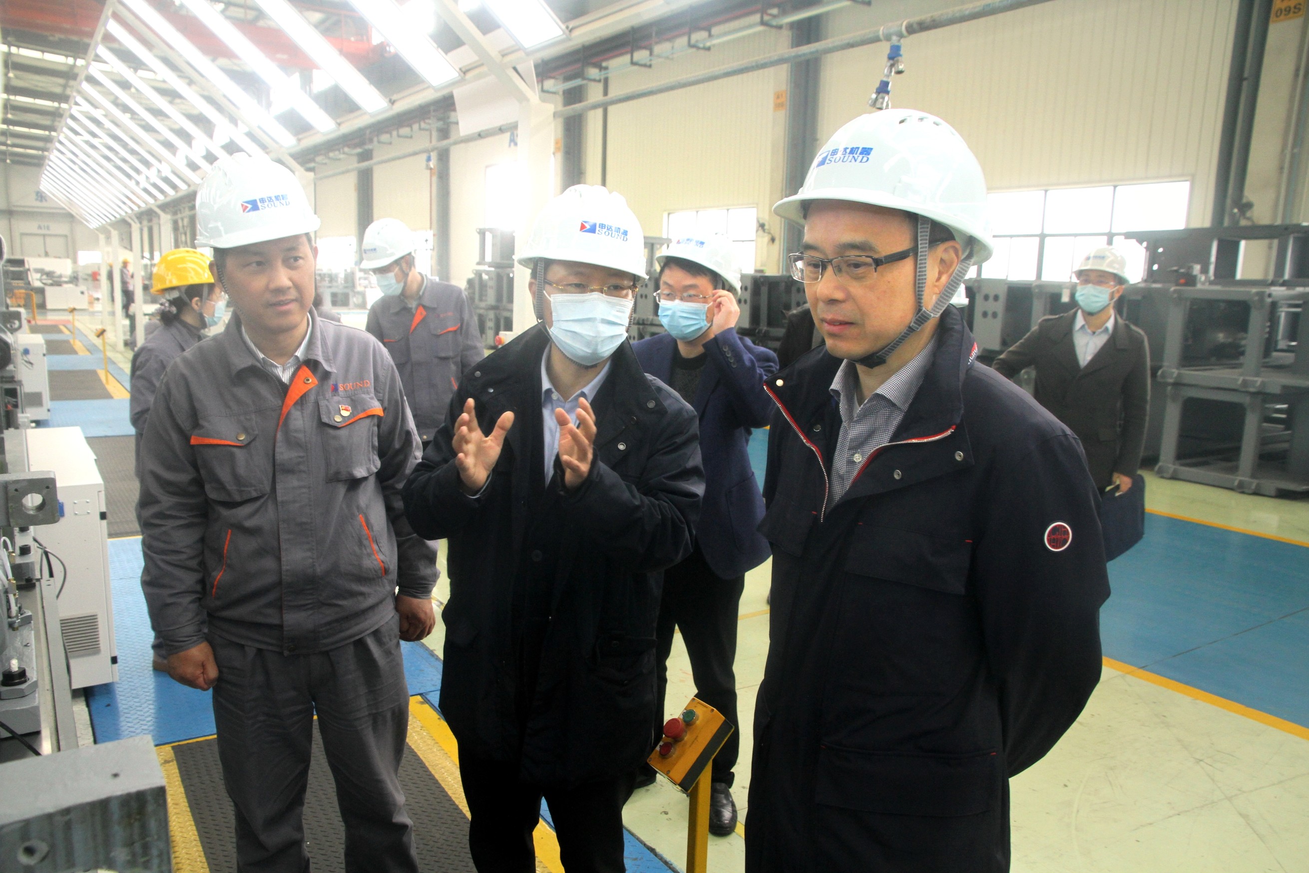 省國(guó)資委黨委委員、副主任姜揚(yáng)劍赴申達(dá)機(jī)器公司調(diào)研