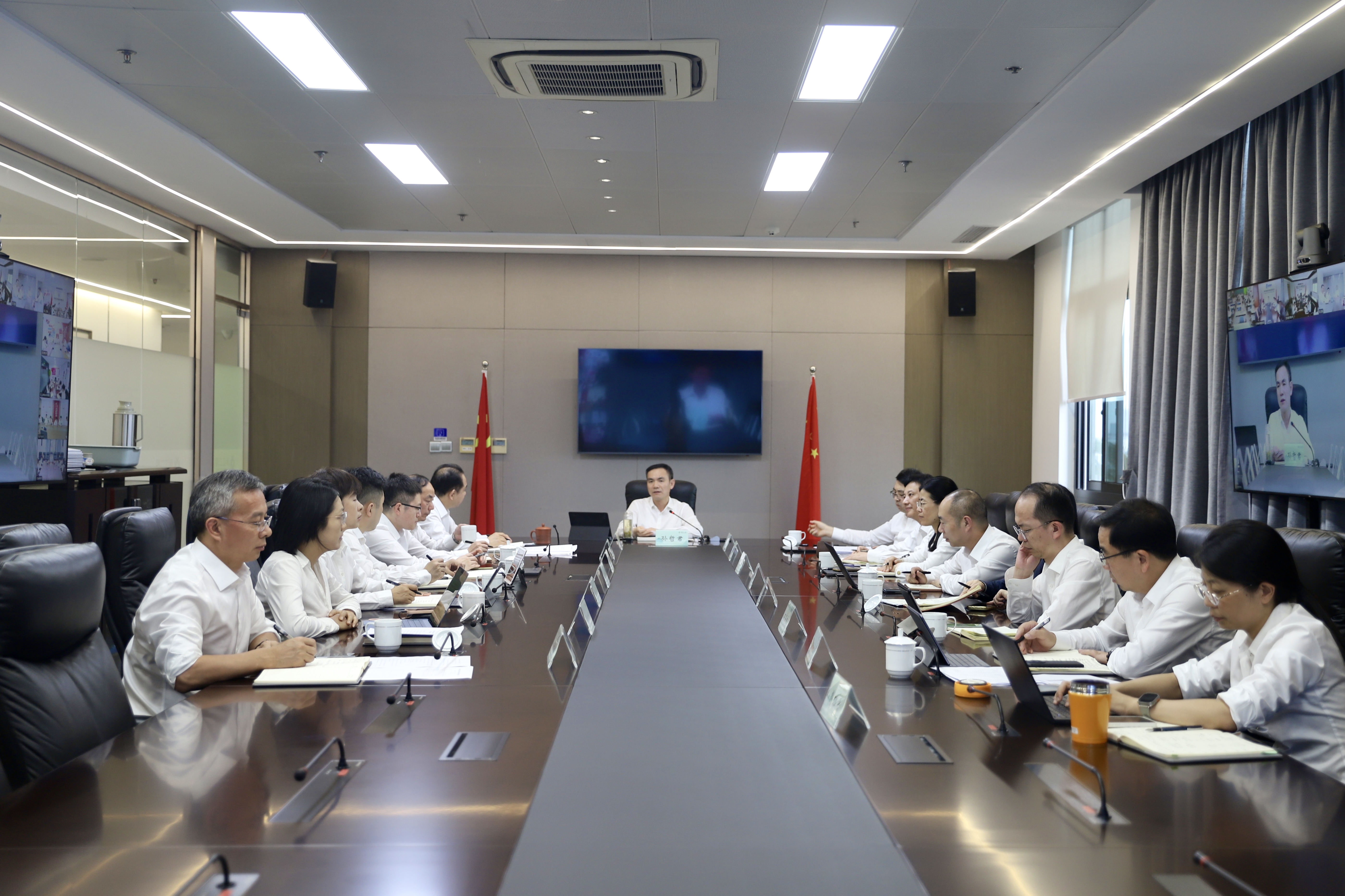 省二輕集團(tuán)召開黨委（擴(kuò)大）會(huì)議暨三季度形勢(shì)分析會(huì)